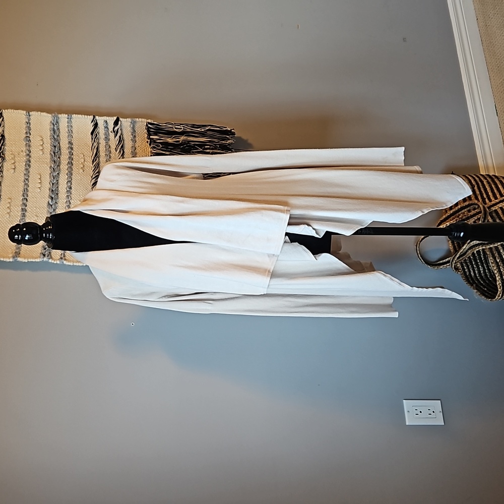 Drape Open Front Sweater/Shrug